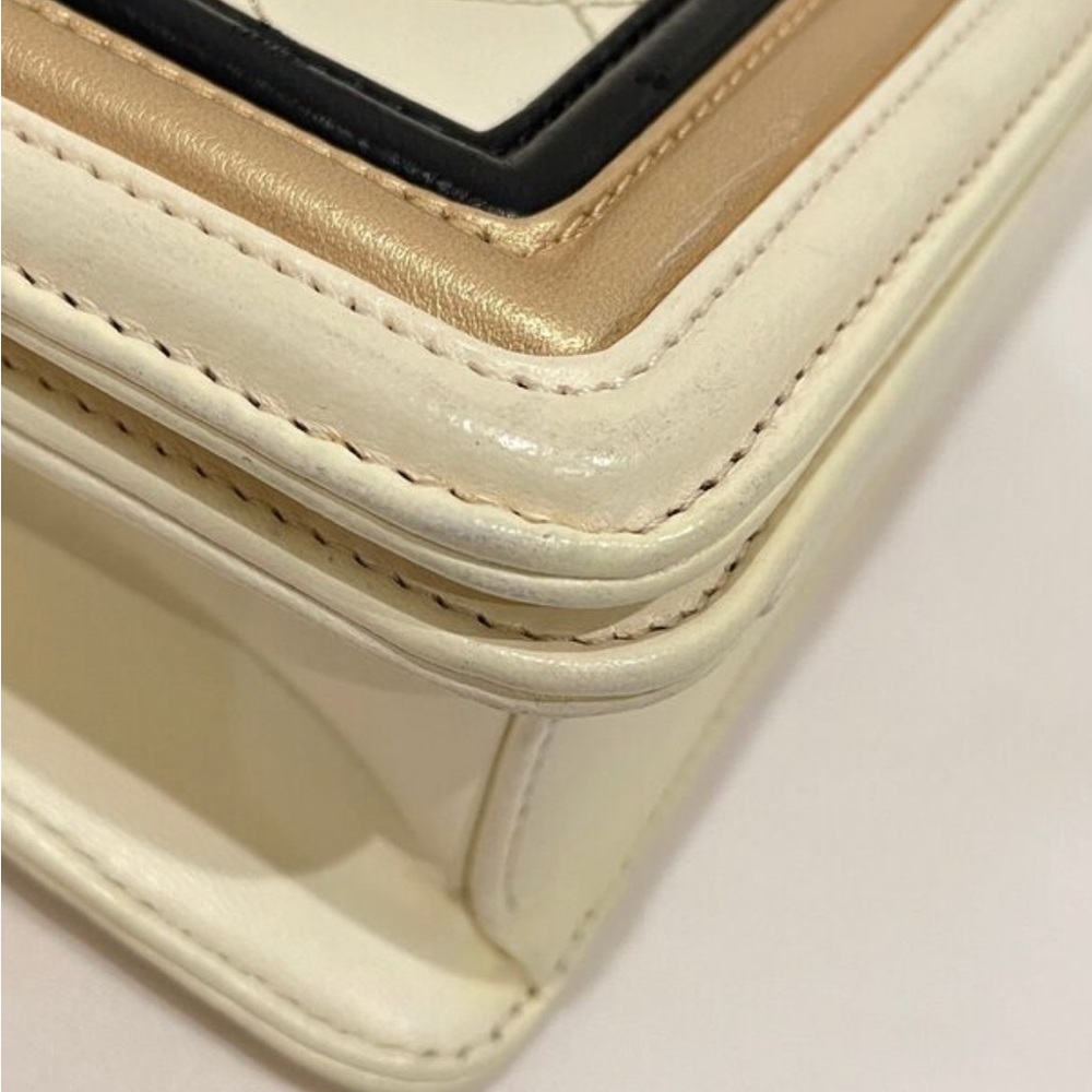 Chanel Vintage Boy Bag cream , black and gold bag - Picture 14 of 16